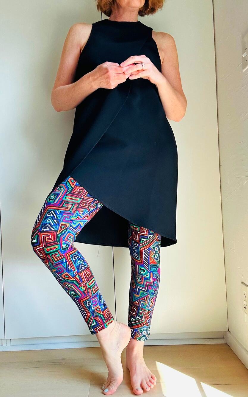 VTG 80s Printed Capri Style Leggings Size Med Made USA Cotton/Poly
